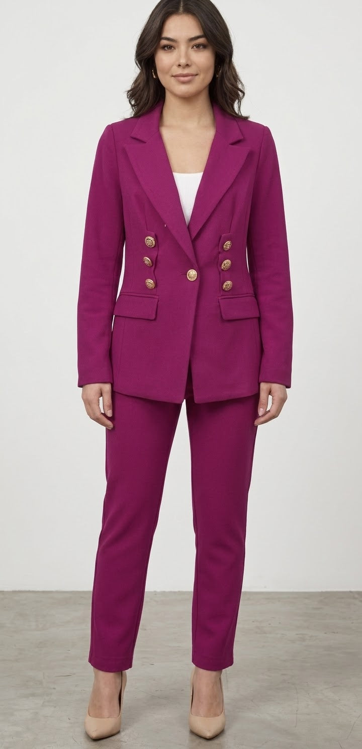 Completo Tailleur Elegante con Bottoni Gioiello Dorati – Taglia Unica