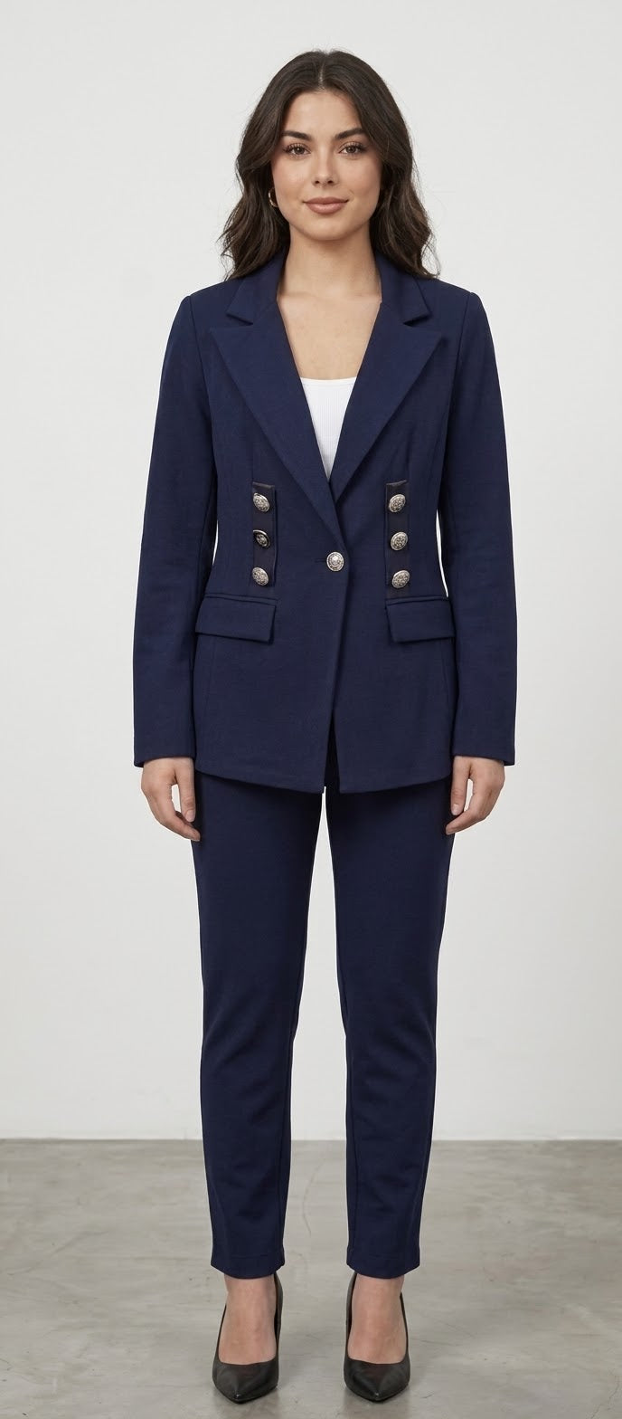 Completo Tailleur Elegante con Bottoni Gioiello Dorati – Taglia Unica