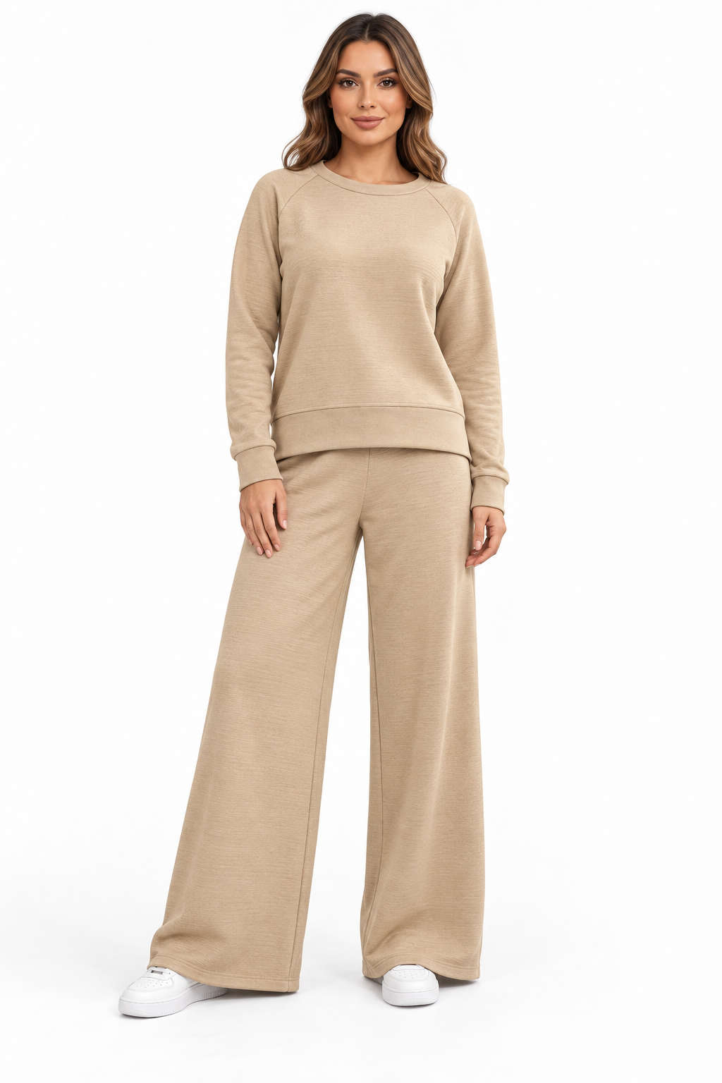 Completo girocollo con pantalone ampio
