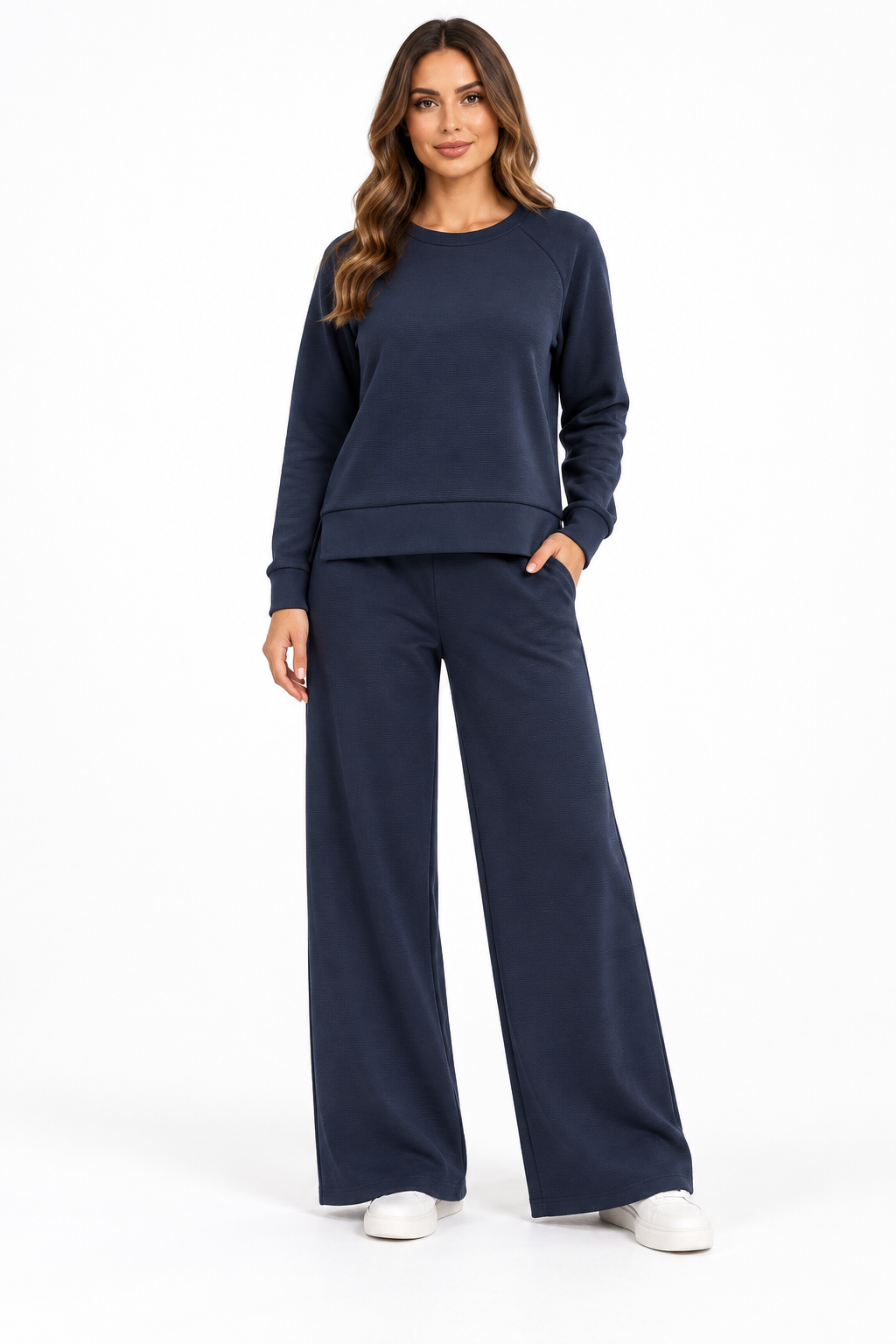 Completo girocollo con pantalone ampio