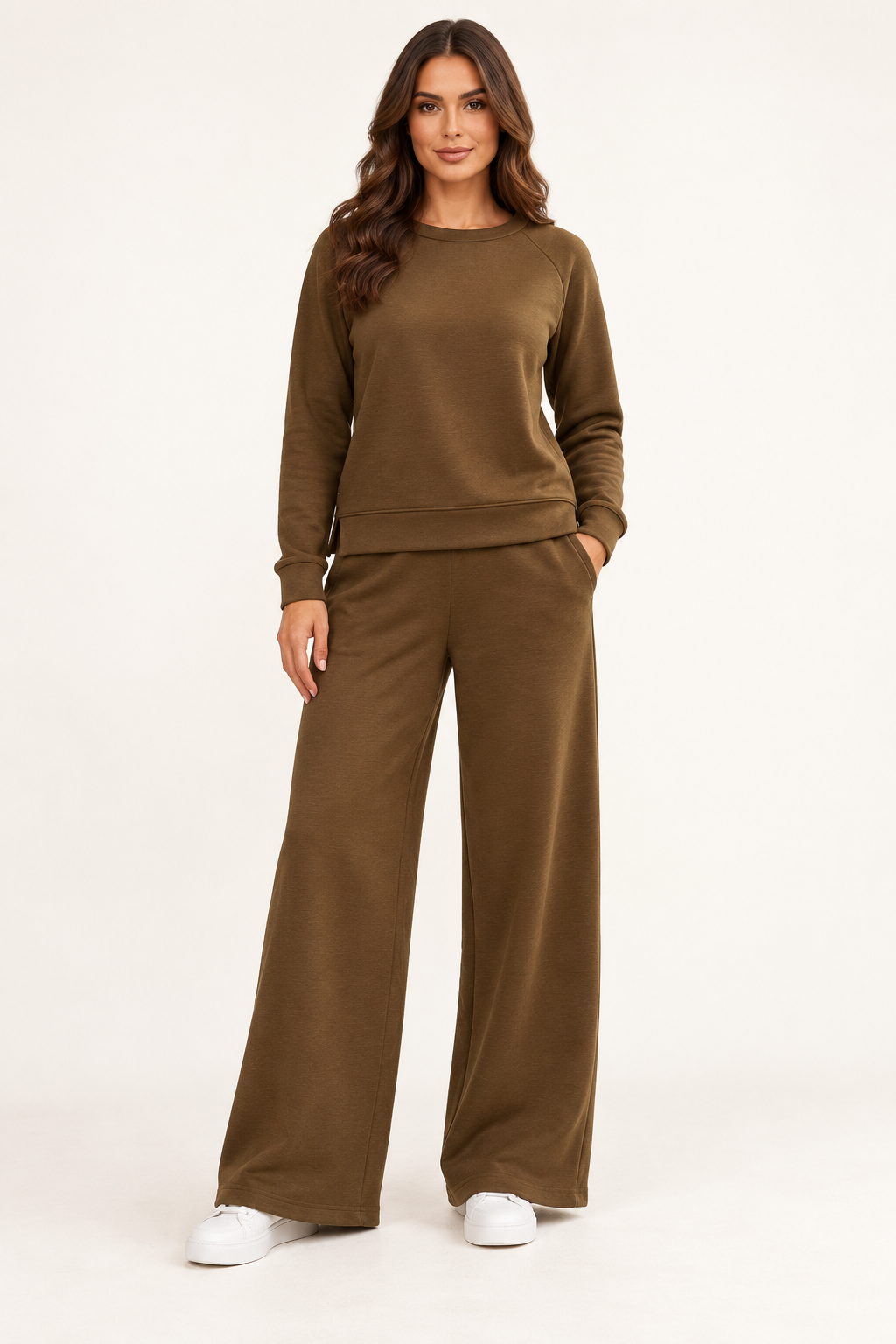Completo girocollo con pantalone ampio