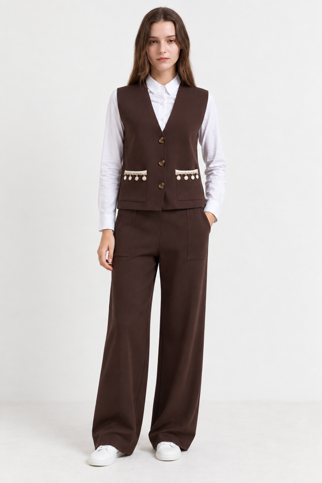 Completo gilet con pendenti decorativi