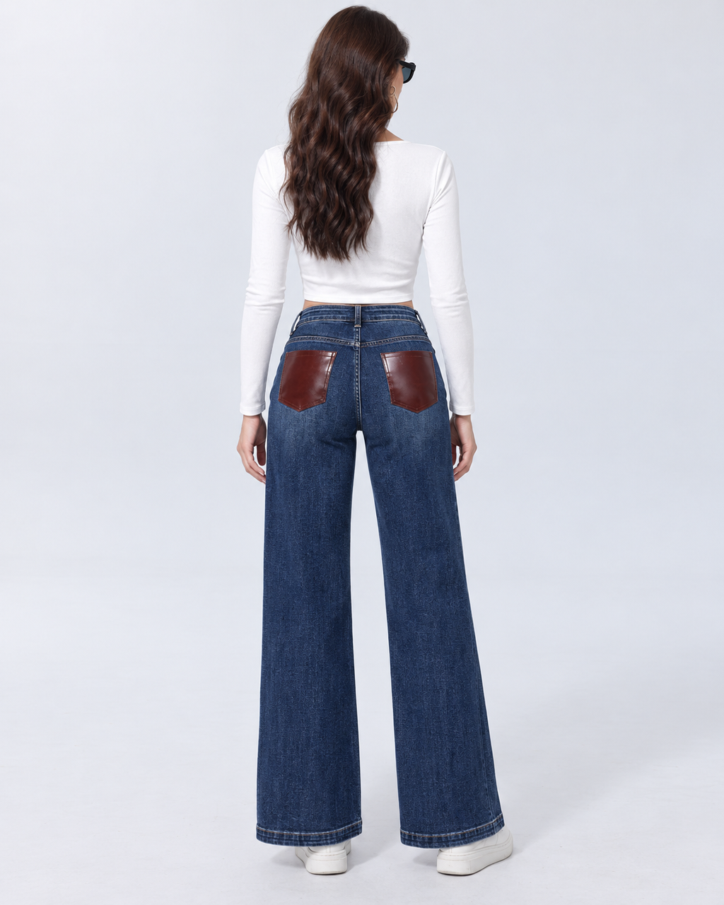 Jeans Wide Leg Denim Blu con Patch Bordeaux