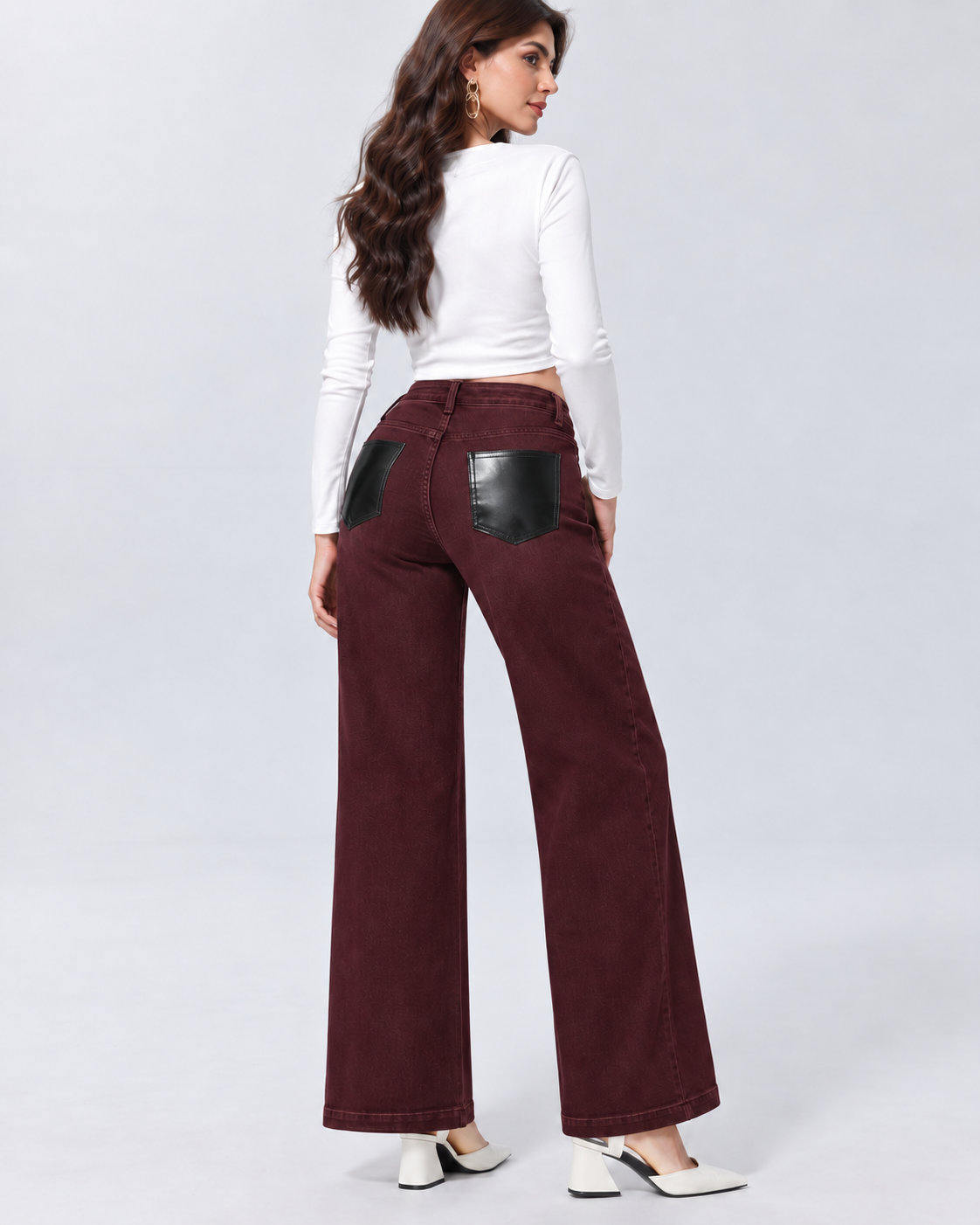 Jeans Wide Leg Bordeaux con Patch Nera